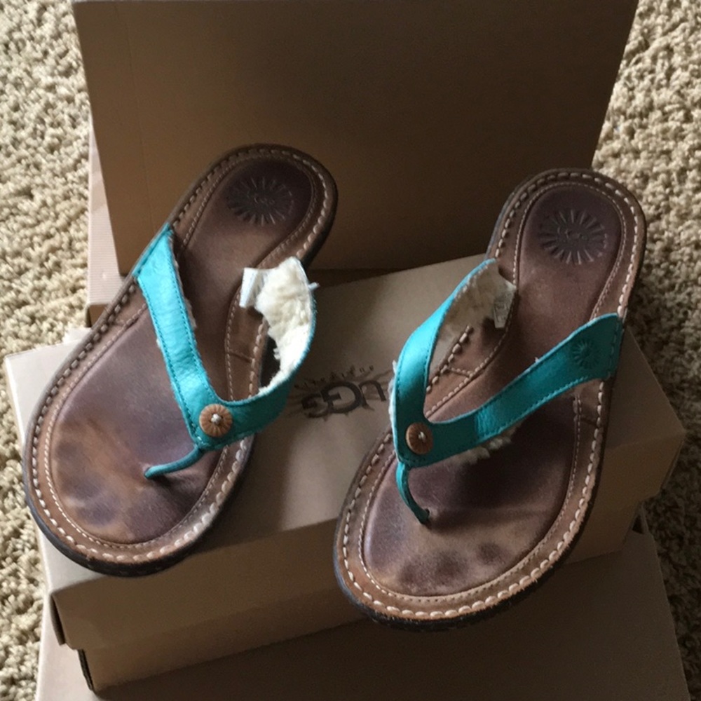 Ugg Hamoa flip flop